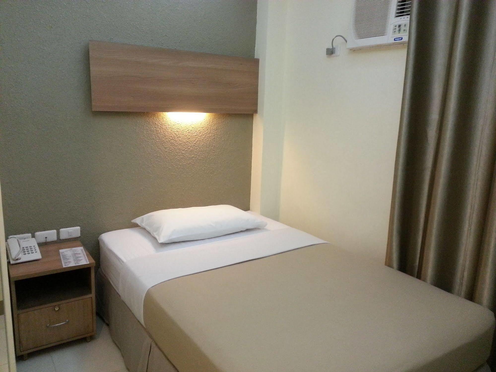 The Center Suites Cebu Kültér fotó